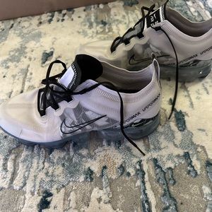 Nike women’s vapor max vast gray 2019